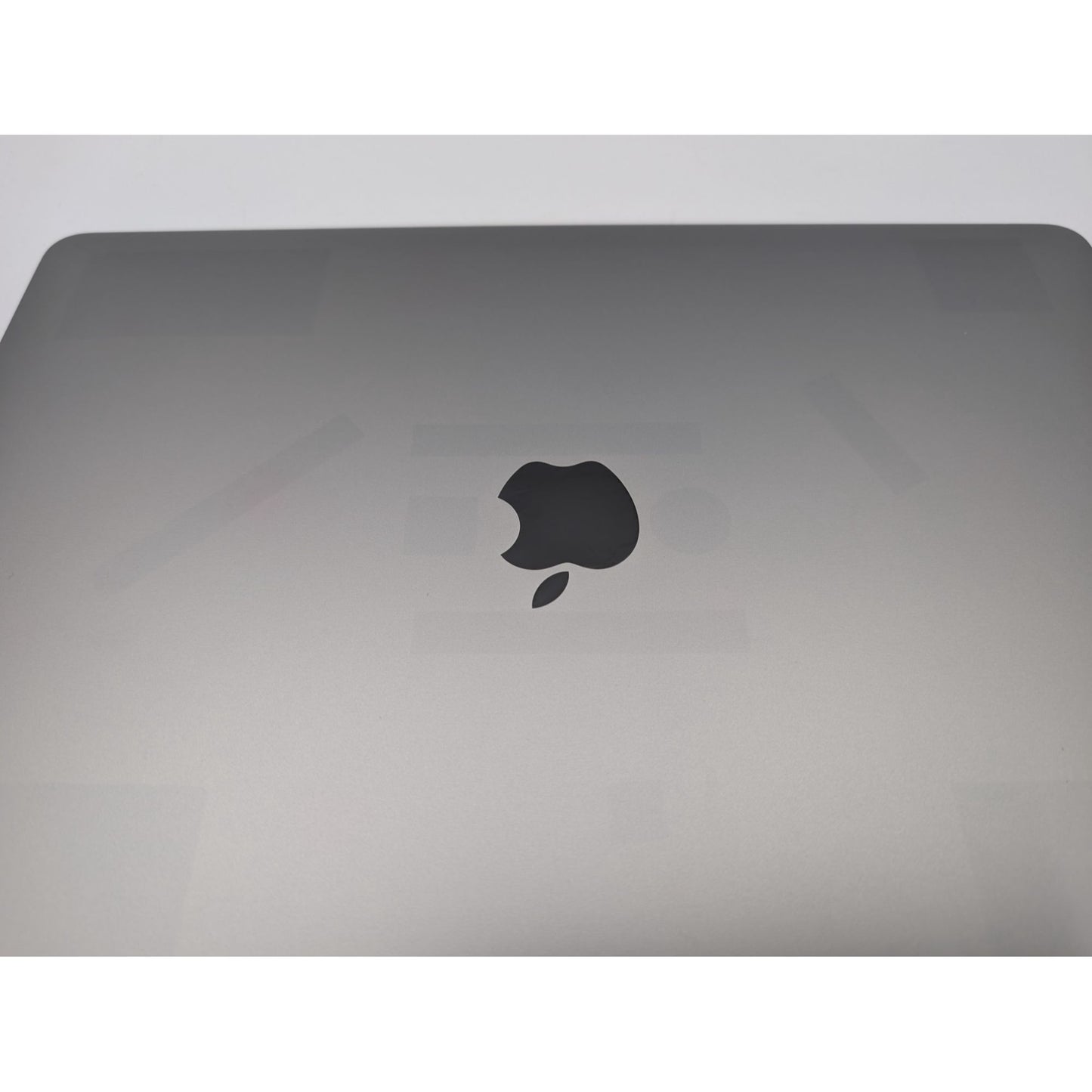 2020 Apple MacBook Pro A2251 13" Screen Intel Core i7 1068NG7 32GB RAM 512GB SSD