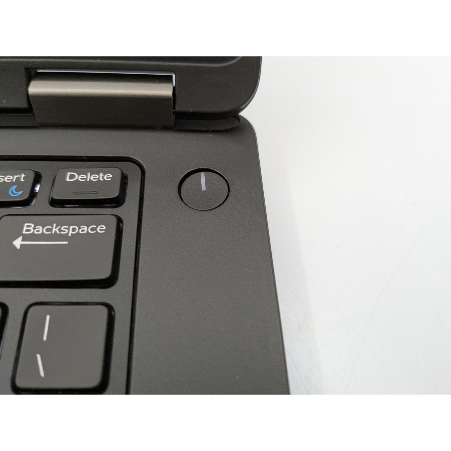 Dell Latitude E5470 14" Intel Core i7-6820HQ 8GB RAM 256GB SSD Windows 11 Pro