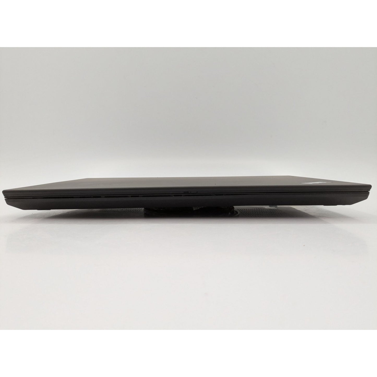 Lenovo ThinkPad T490 14" Display Intel Core i5-8365U Laptop 1.60 Ghz Processor