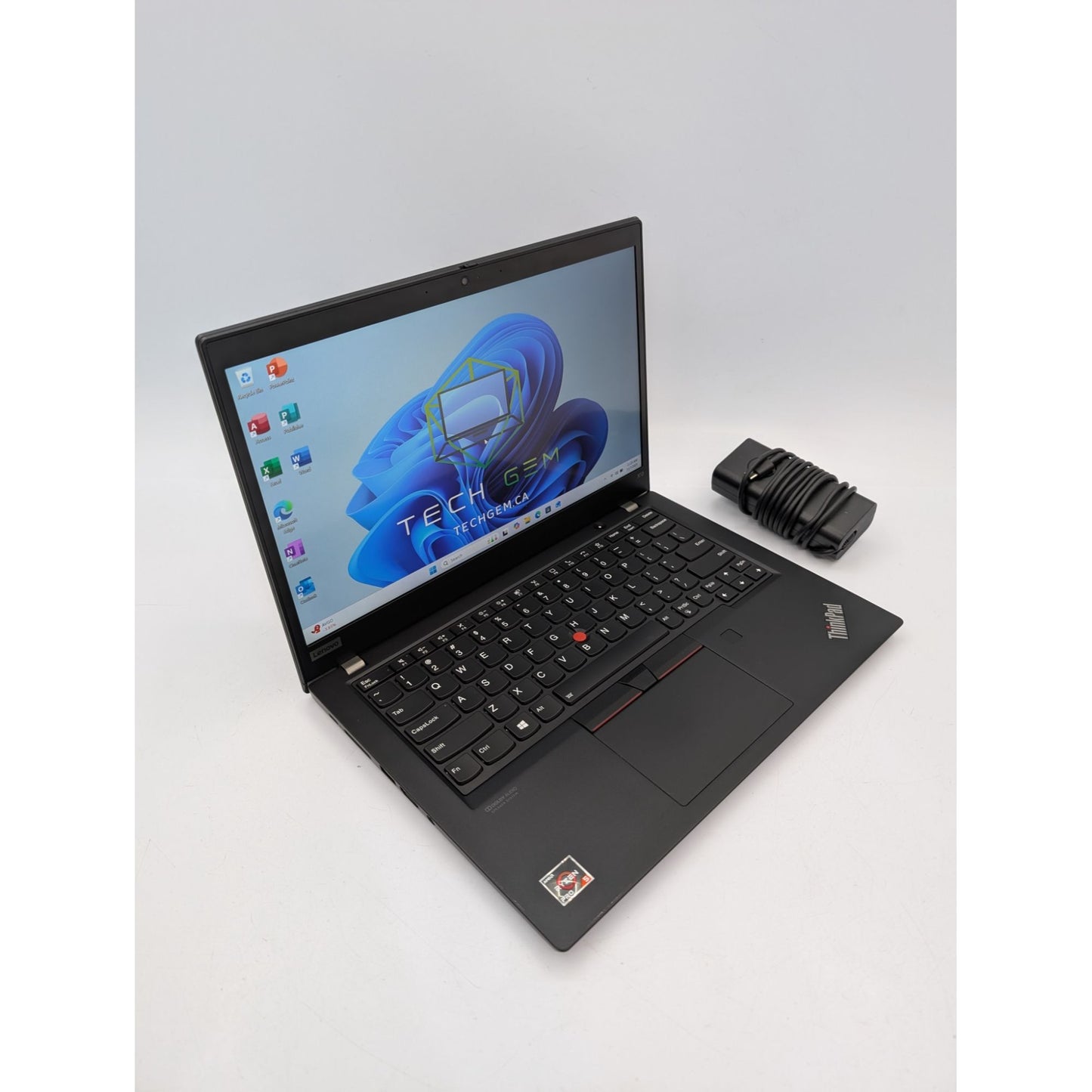 Lenovo ThinkPad X13 Gen 1 13.3" Touchscreen AMD Ryzen 5-4650U 256GB SSD 16GB RAM