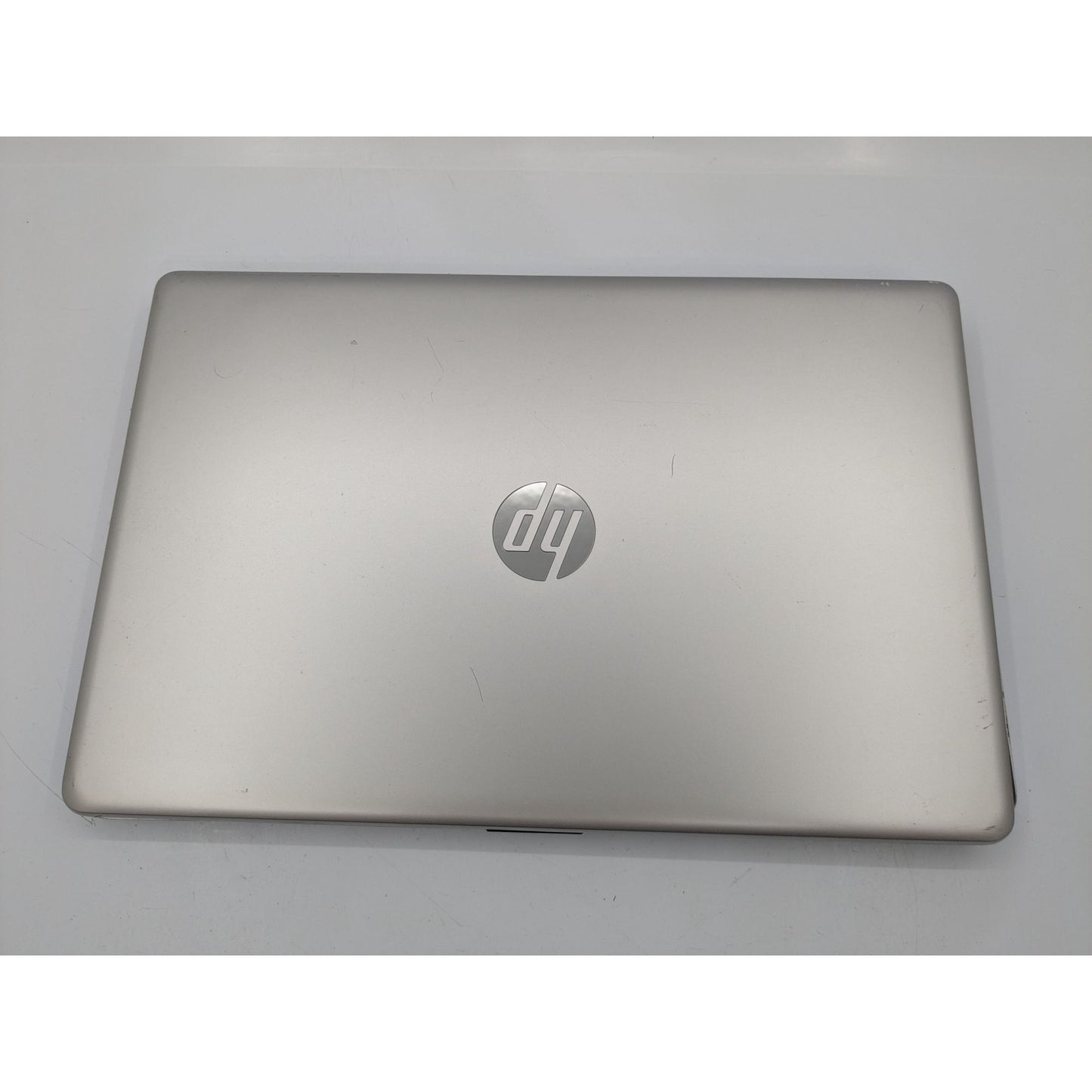 HP 17-CA0006CA 17.3" Screen AMD Ryzen 3-2300U 2.00GHz Processor Silver Laptop