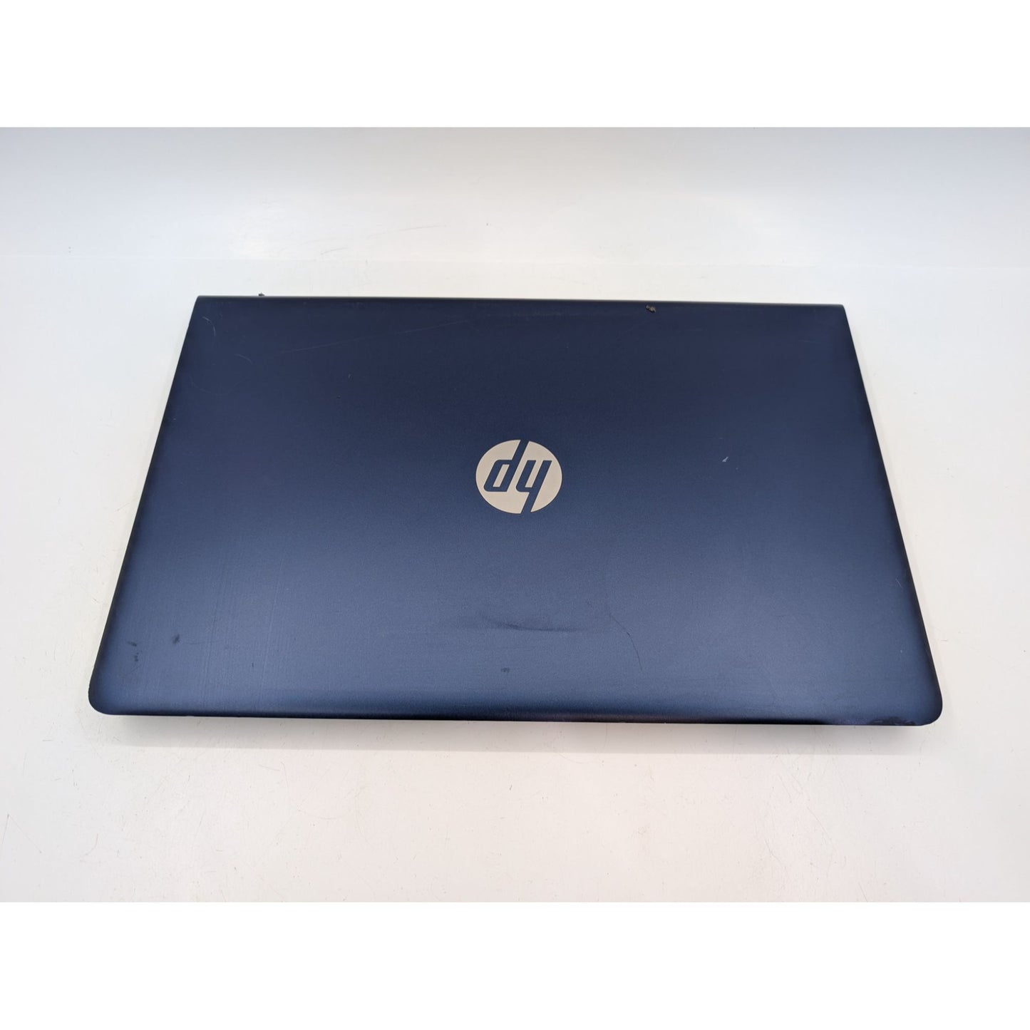 HP Pavilion 15-CD007CA 15.6" AMD A12-9720P 2.70 GHz Processor Silver Laptop