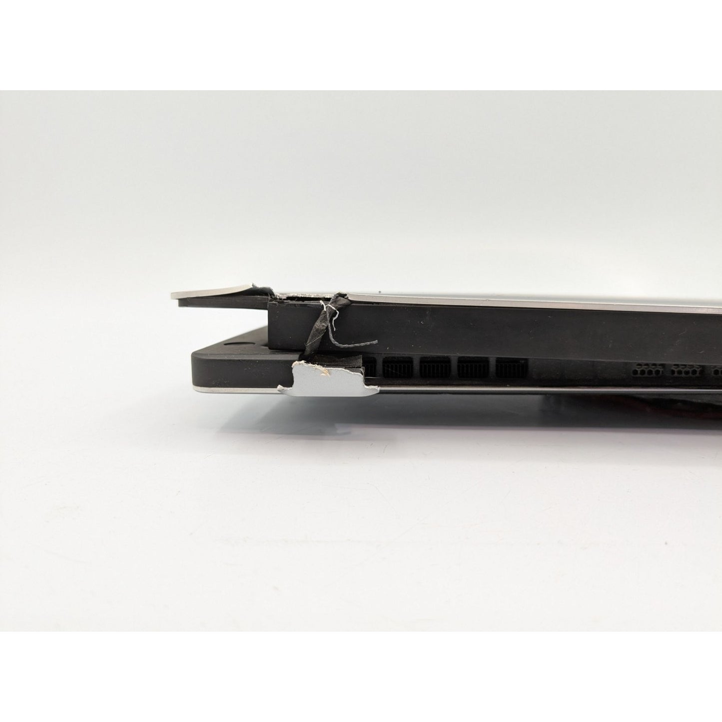 Dell XPS 13 9343 13.3" Display Intel Core i5-5200U 2.20 GHz 8GB RAM Silver Laptop