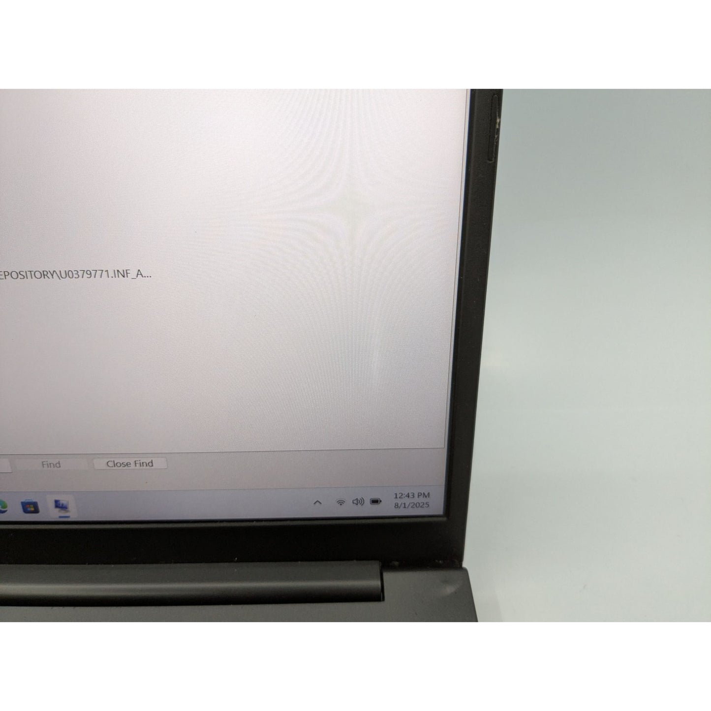 Asus VivoBook M513U 15.6" AMD Ryzen 7 5700U 8GB RAM 180GB SSD Radeon Graphics