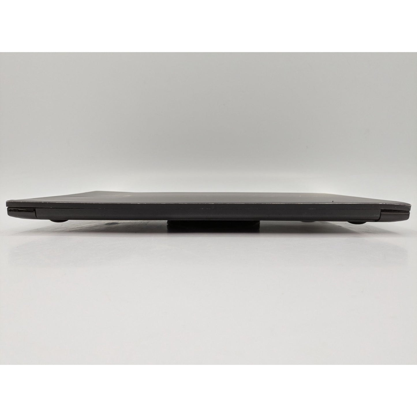 Asus VivoBook M513U 15.6" AMD Ryzen 7 5700U 8GB RAM 180GB SSD Radeon Graphics