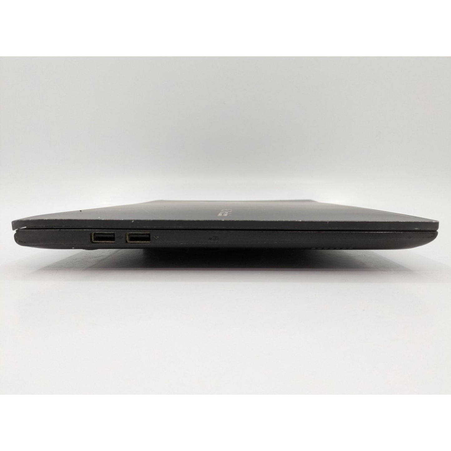 Asus VivoBook M513U 15.6" AMD Ryzen 7 5700U 8GB RAM 180GB SSD Radeon Graphics