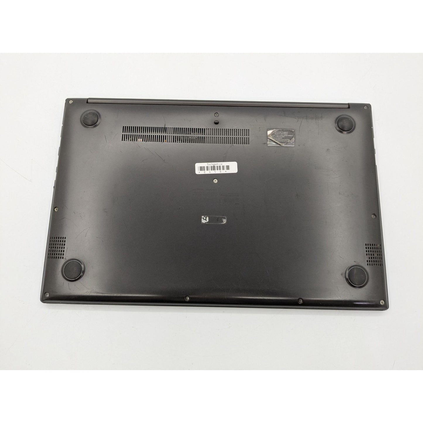 Asus VivoBook M513U 15.6" AMD Ryzen 7 5700U 8GB RAM 180GB SSD Radeon Graphics