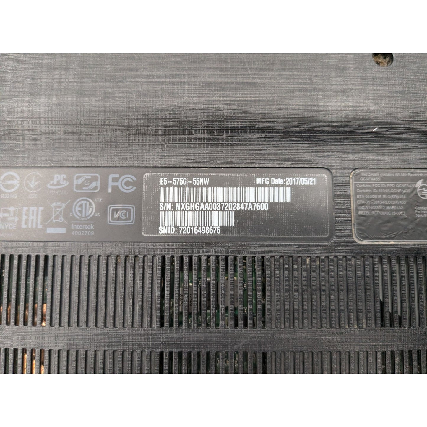 Acer Aspire E15 E5-575G-55NW 15.6" Display Intel Core i5-7200U 2.50GHz Laptop