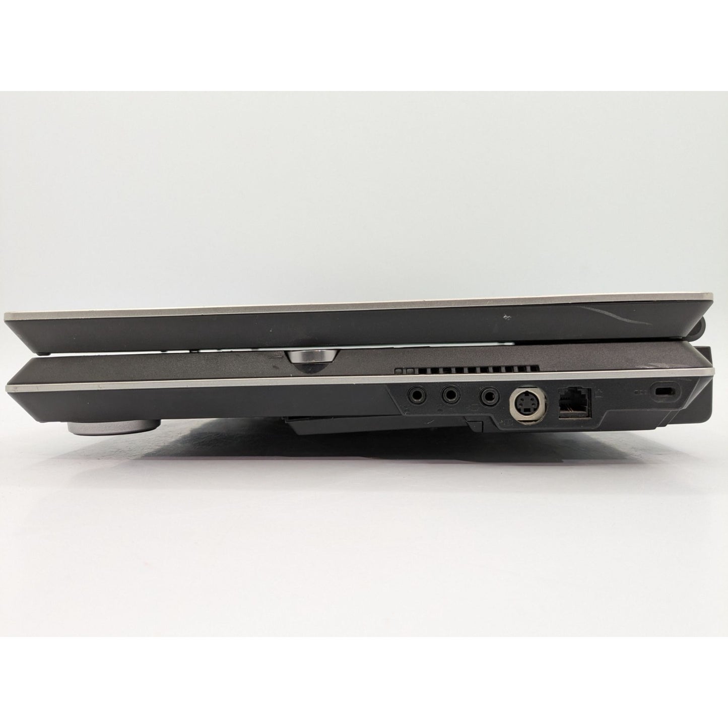 Toshiba Qosmio G30 17" Screen Intel Core 2 Duo T7200 2.00 GHz 2 GB RAM Laptop