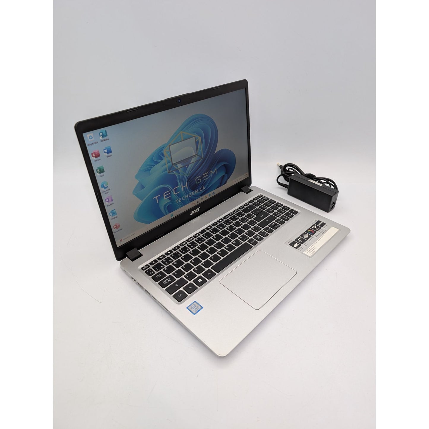 Acer Aspire 5 A515-52-58JN 15.6" Intel i5-8265U 16GB RAM 180GB SSD Win 11 Home