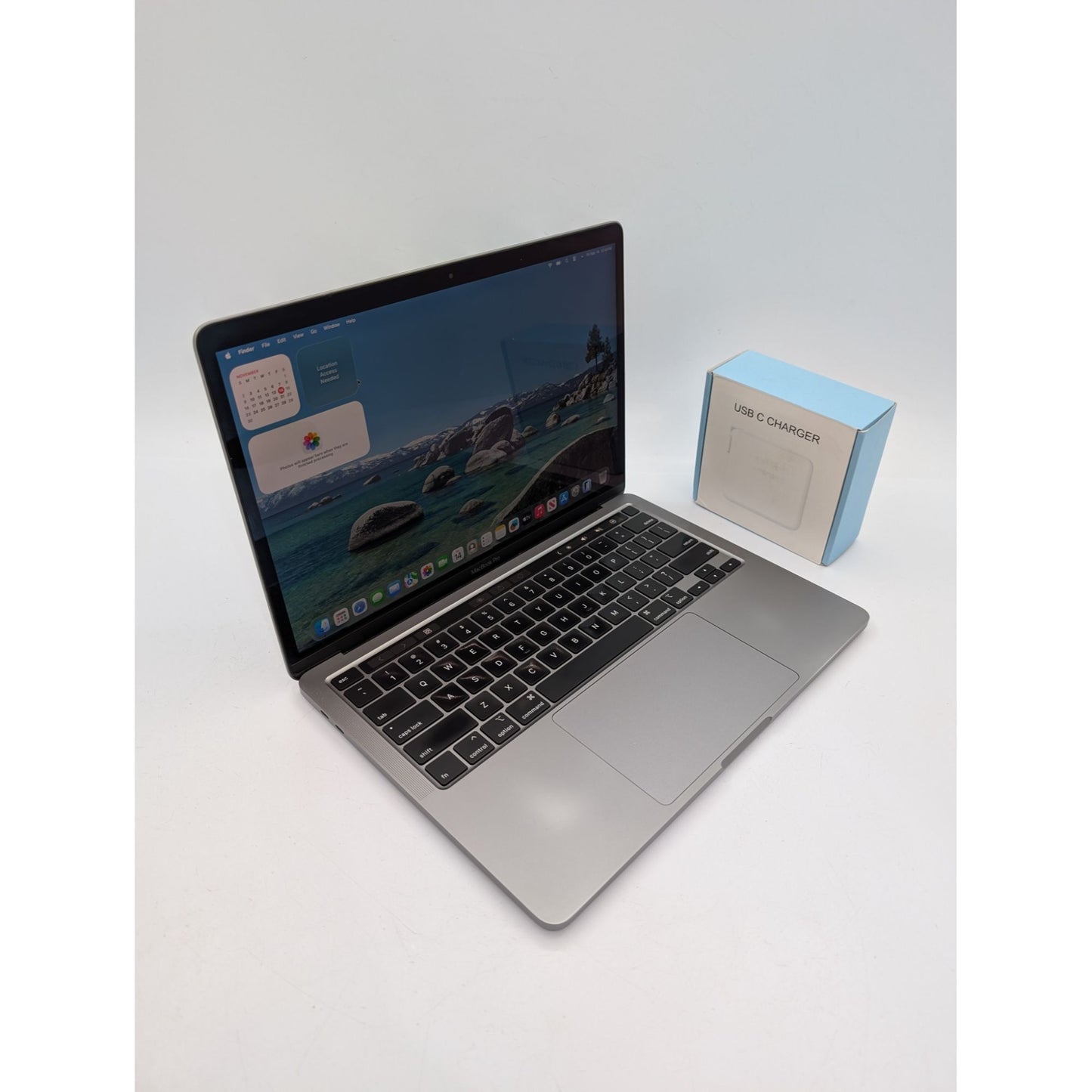 2020 Apple MacBook Pro A2251 13" Screen Intel Core i7-1068NG7 32GB RAM 512GB SSD