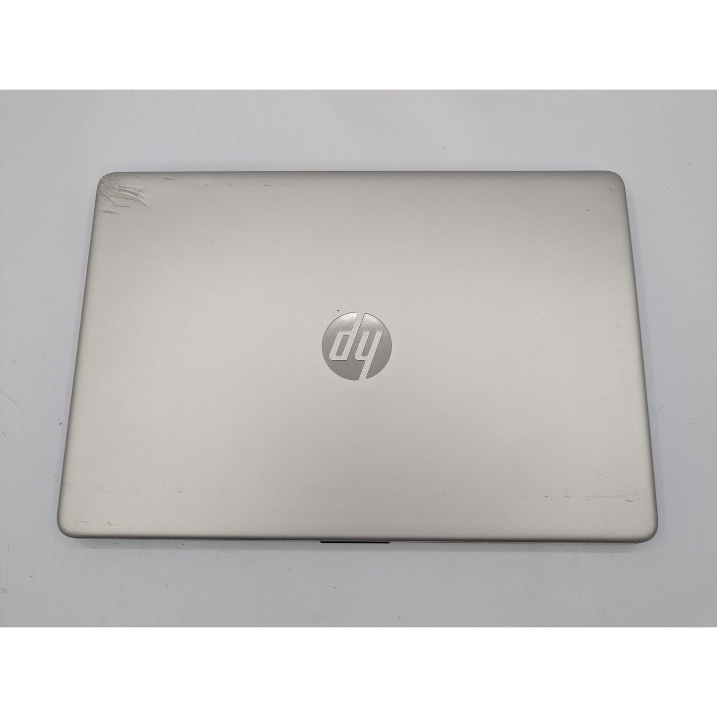 HP 15-EF3003CA 15.6" Display AMD Ryzen 7 5825U Silver Laptop 2.00 GHz Processor