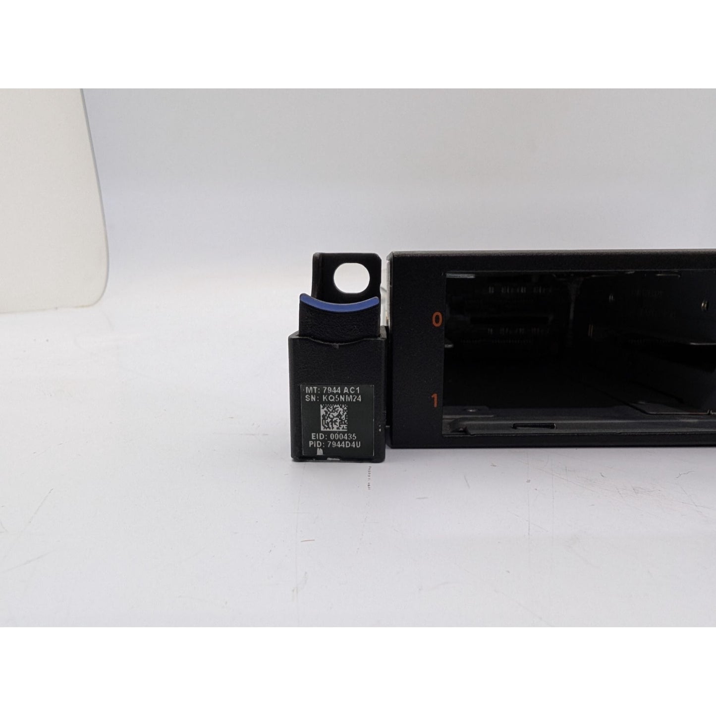 IBM System x3550 M3 Dual USB 2.0 Ports 1U Rack-Mountable Server - Black