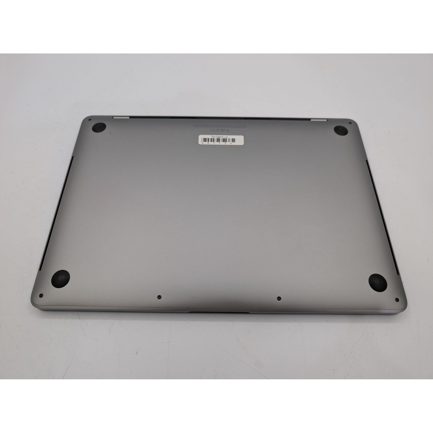 2020 Apple MacBook Pro A2251 13" Intel Core i7-1068NG7 2.3GHz 32GB RAM 512GB SSD