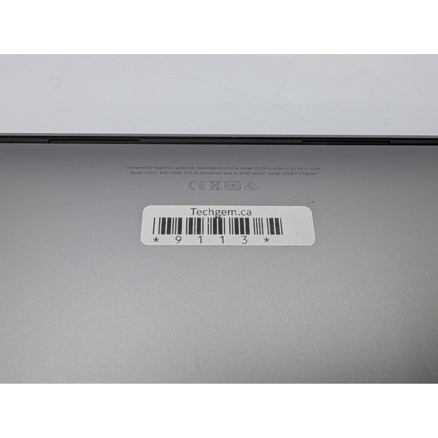 2020 Apple MacBook Pro A2251 13" Intel Core i7-1068NG7 2.3GHz 32GB RAM 512GB SSD