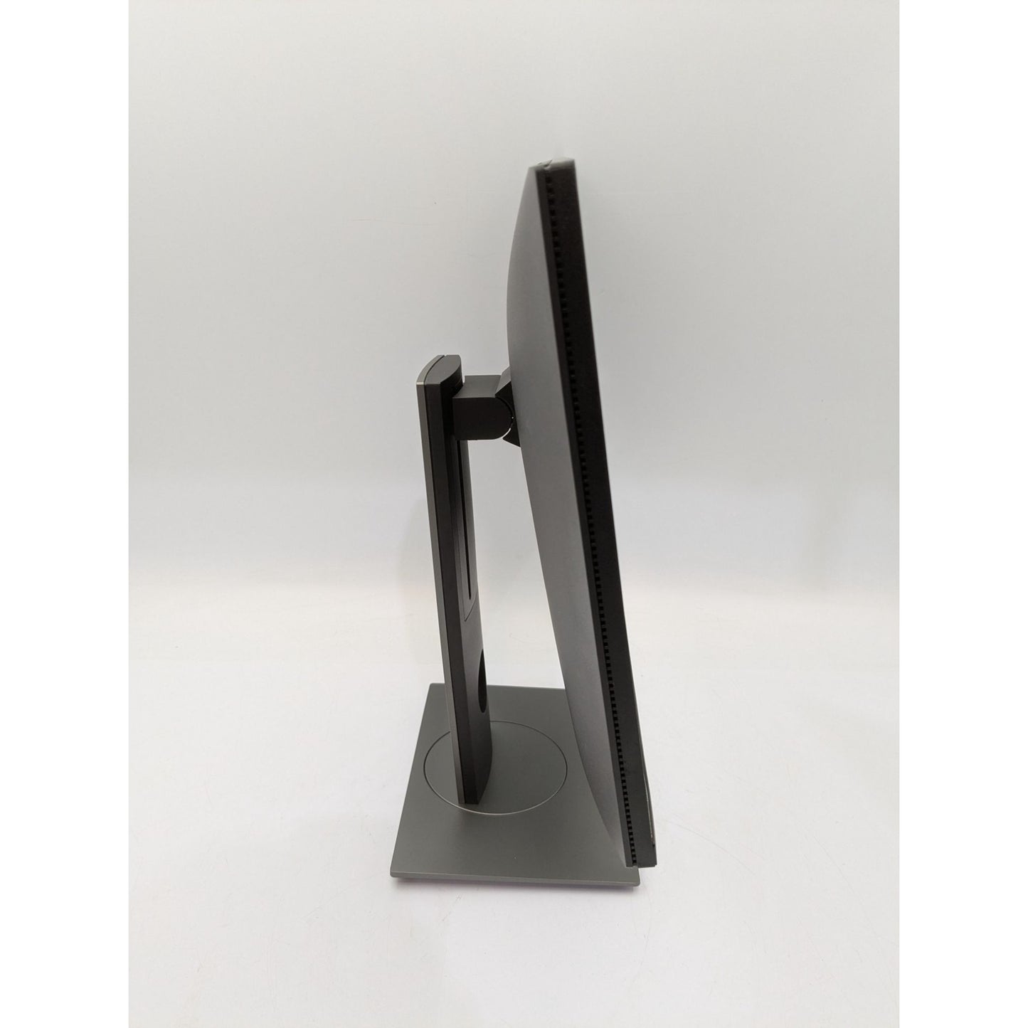 Dell P2423D 24-Inch LED Monitor With Adjustable Stand & Cables