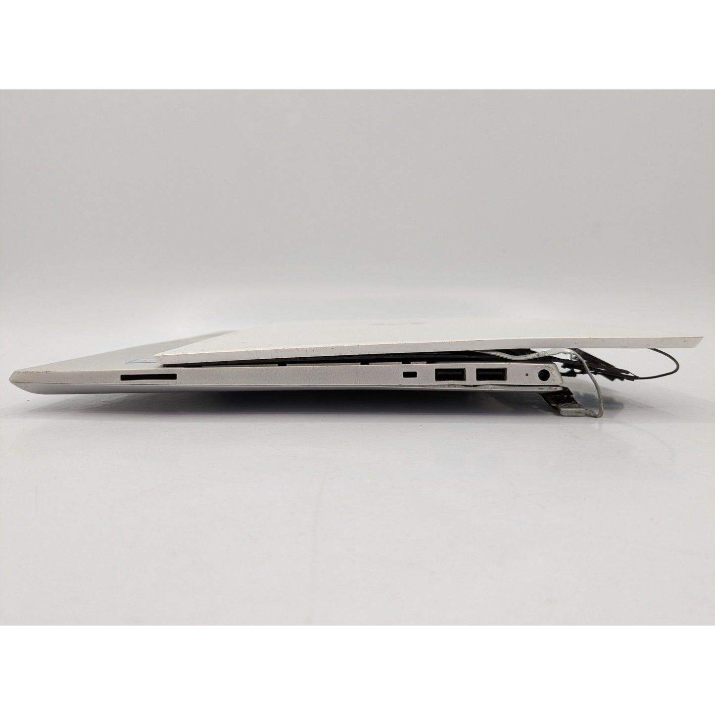 HP Pavilion 15-CS2079nr 15.6" Display Intel Core i5-8265U 1.60 GHz Silver Laptop