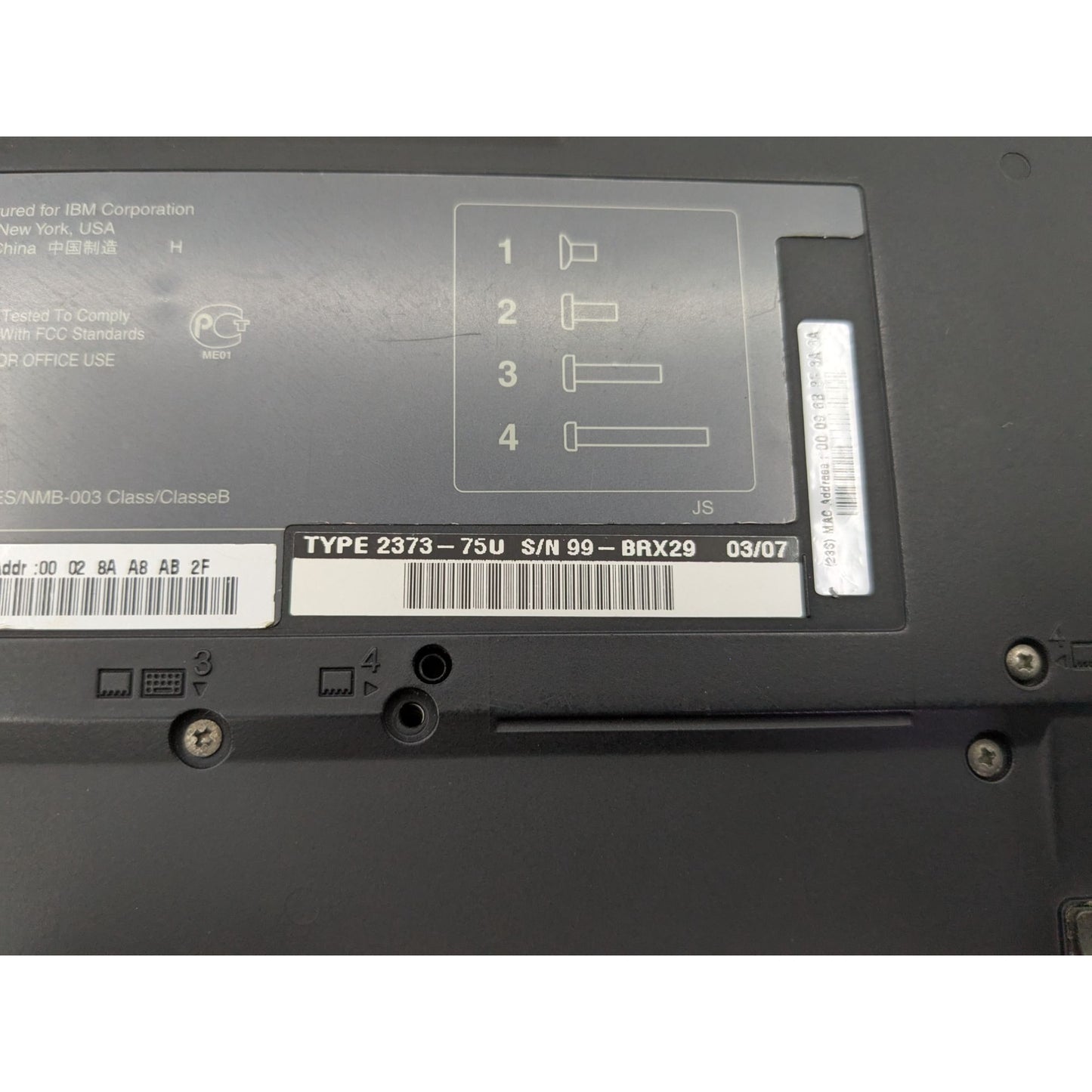 IBM ThinkPad T43 14" Display Intel Pentium M 730 1.60 GHz 256MB RAM Black Laptop