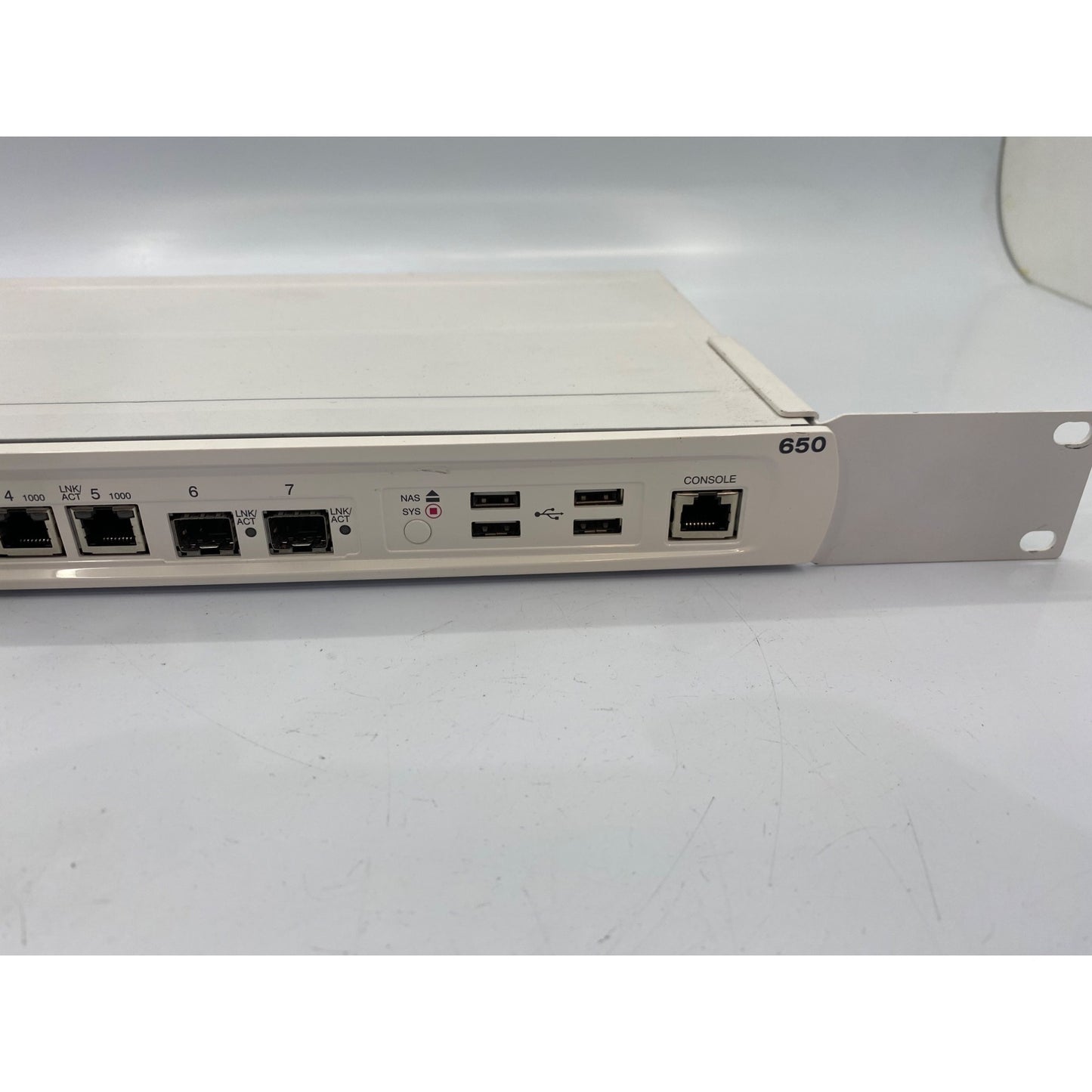 Aruba Networks 650 Multi-Port Wireless Controller With Ethernet & USB Ports