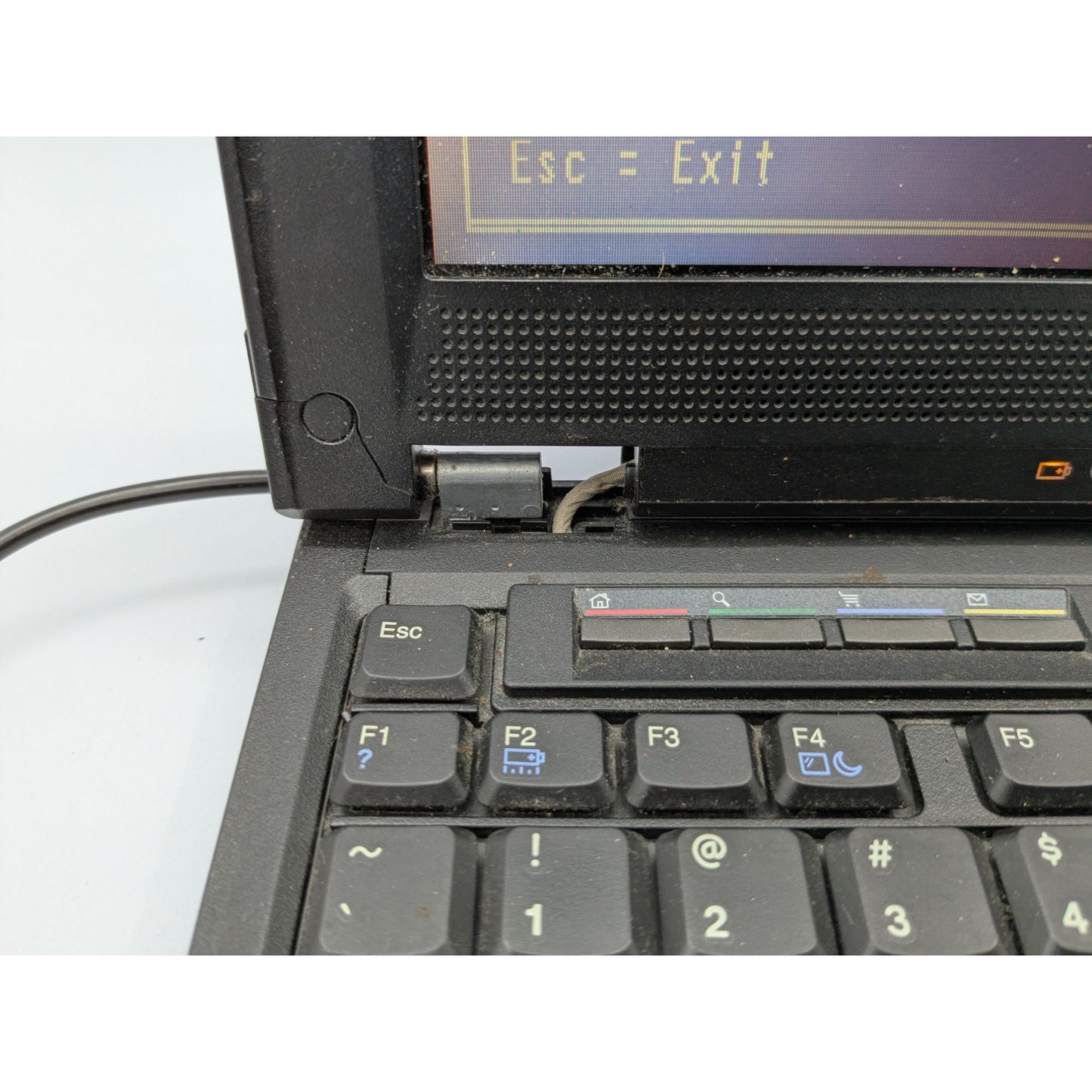 IBM ThinkPad iSeries 1161 13" Display Intel Celeron 0.50 GHz 64MB RAM Laptop