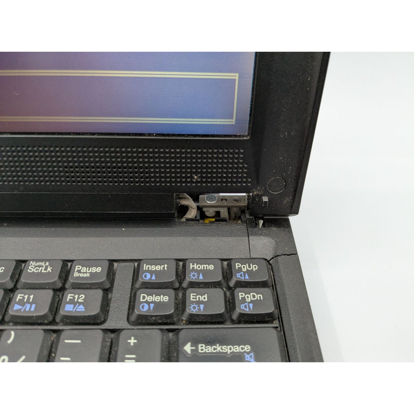 IBM ThinkPad iSeries 1161 13" Display Intel Celeron 0.50 GHz 64MB RAM Laptop