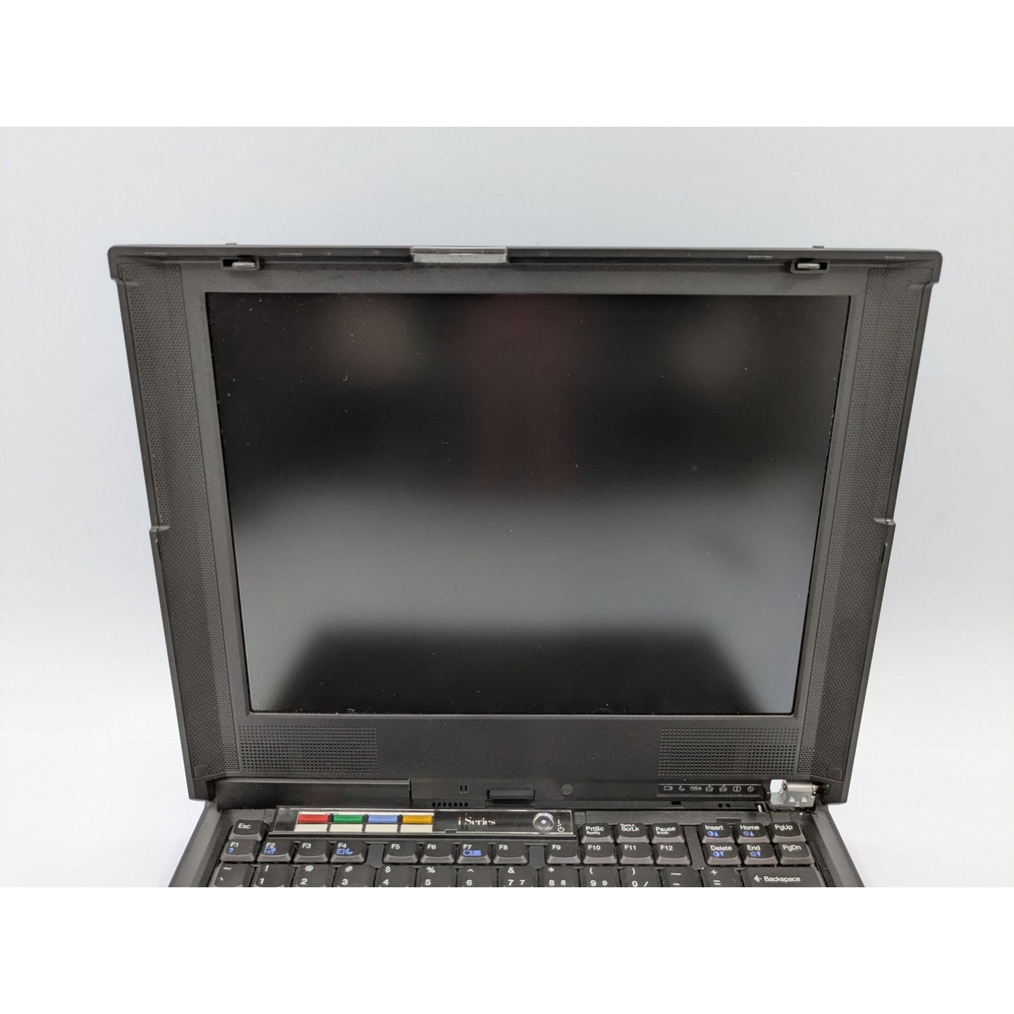 IBM ThinkPad i Series Type 2621-422 13" Display Intel Celeron 64MB RAM Laptop