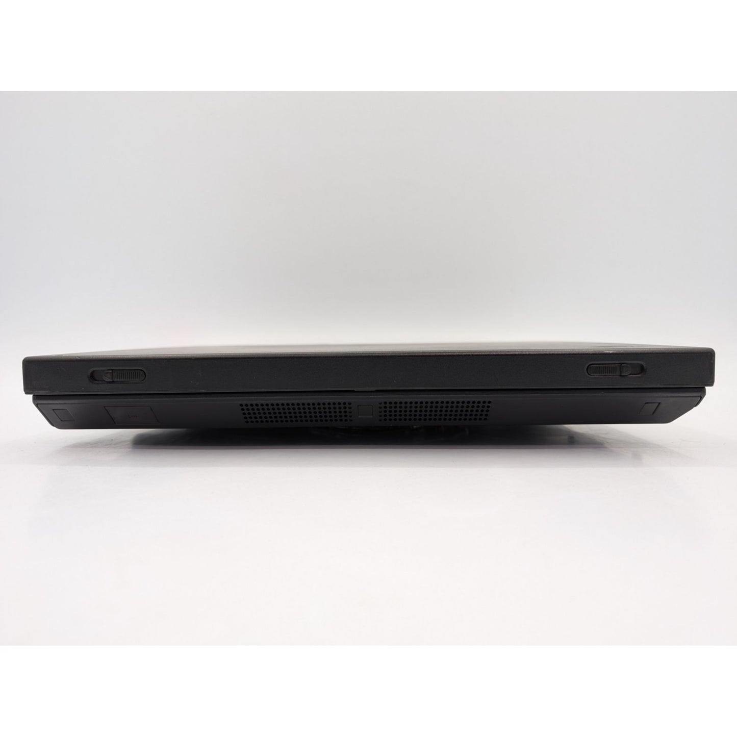 IBM ThinkPad R40 15" Display Intel Pentium M 1.50 GHz 256MB RAM Black Laptop