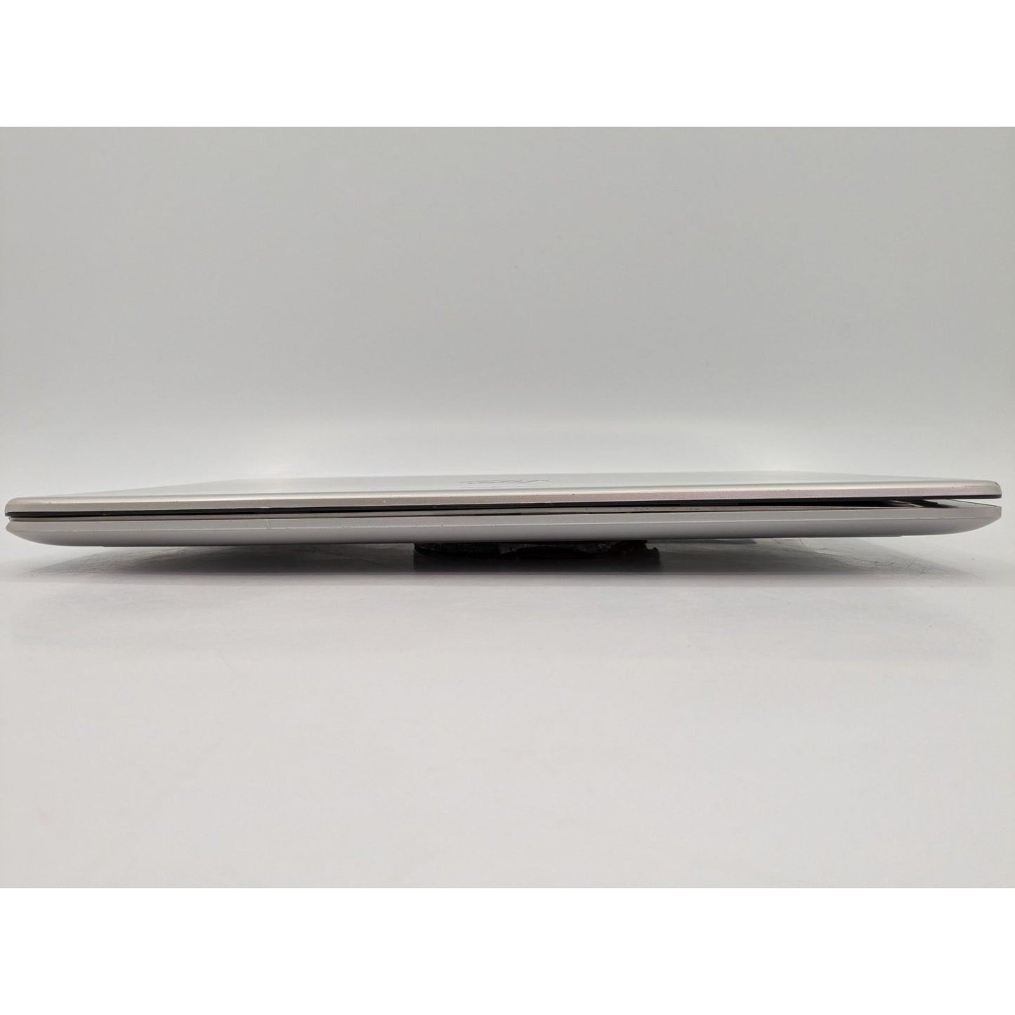 HP 15-EF013CA 15.6" Display AMD Ryzen 3 3250U 2.60 GHz Processor Silver Laptop