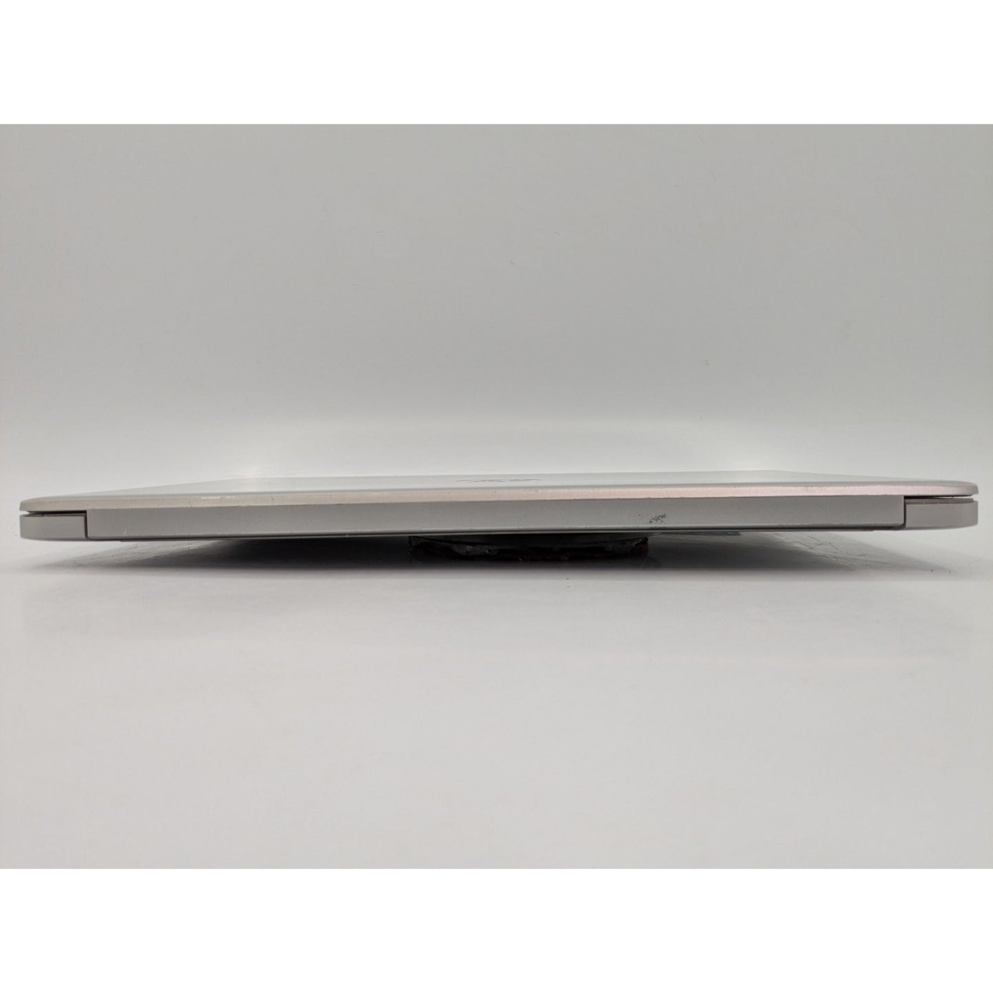 HP 15-EF013CA 15.6" Display AMD Ryzen 3 3250U 2.60 GHz Processor Silver Laptop