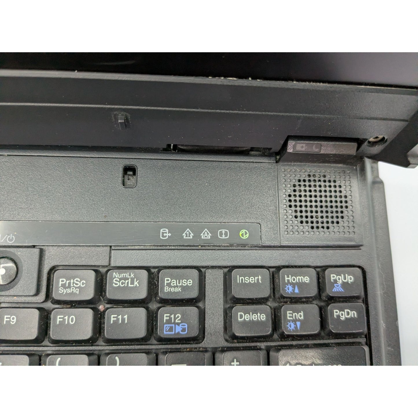 IBM ThinkPad A21m 14" Intel Pentium III 0.80GHz 256MB RAM Black Laptop