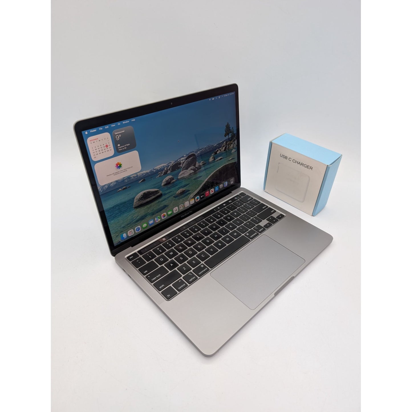 2020 Apple MacBook Pro A2251 Intel Core i7-1068NG7 13" Screen 32GB RAM 512GB SSD