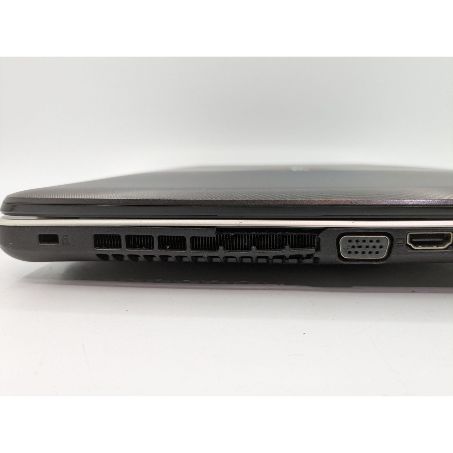 Asus X750JB-DH71-CA 17.3" Intel Core i7-4700HQ 2.40GHz 8GB RAM 240GB SSD Win 11