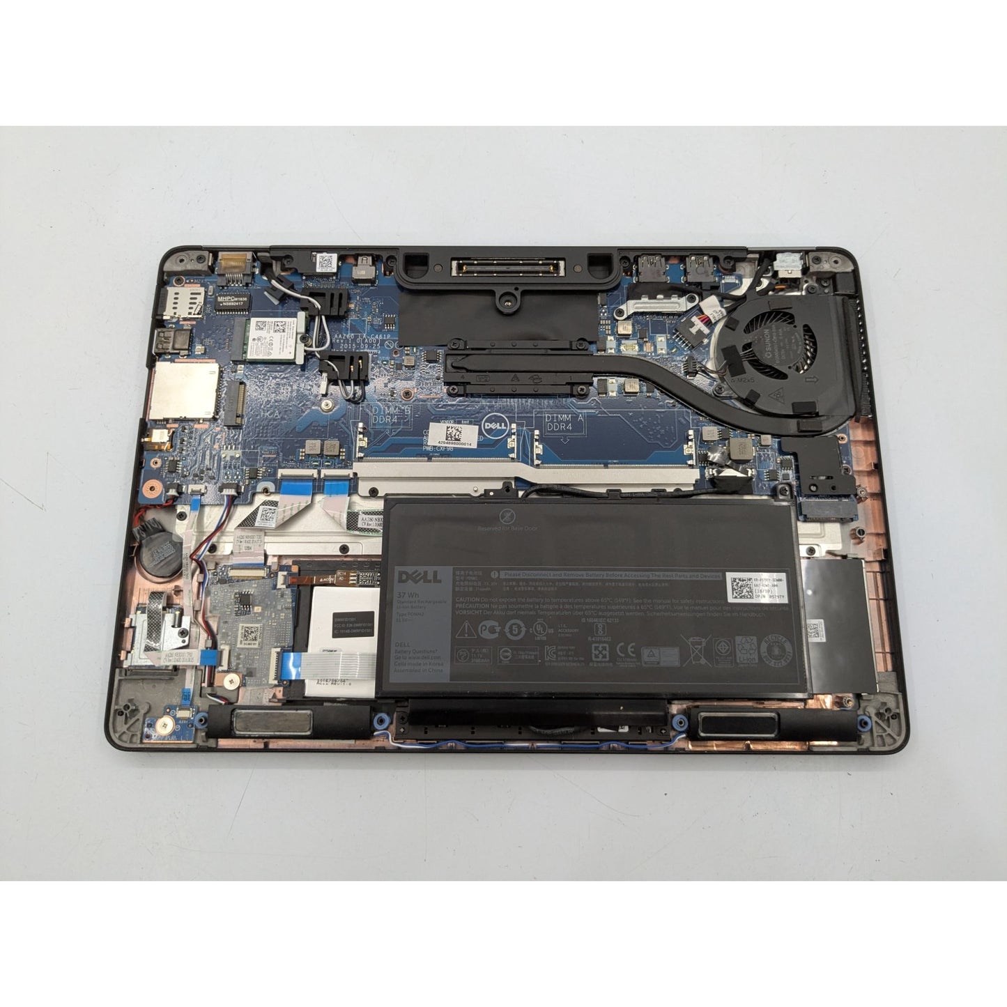 Dell Latitude E7470 14" Intel Core i5-6300U 2.4GHz Processor Ultrabook Laptop