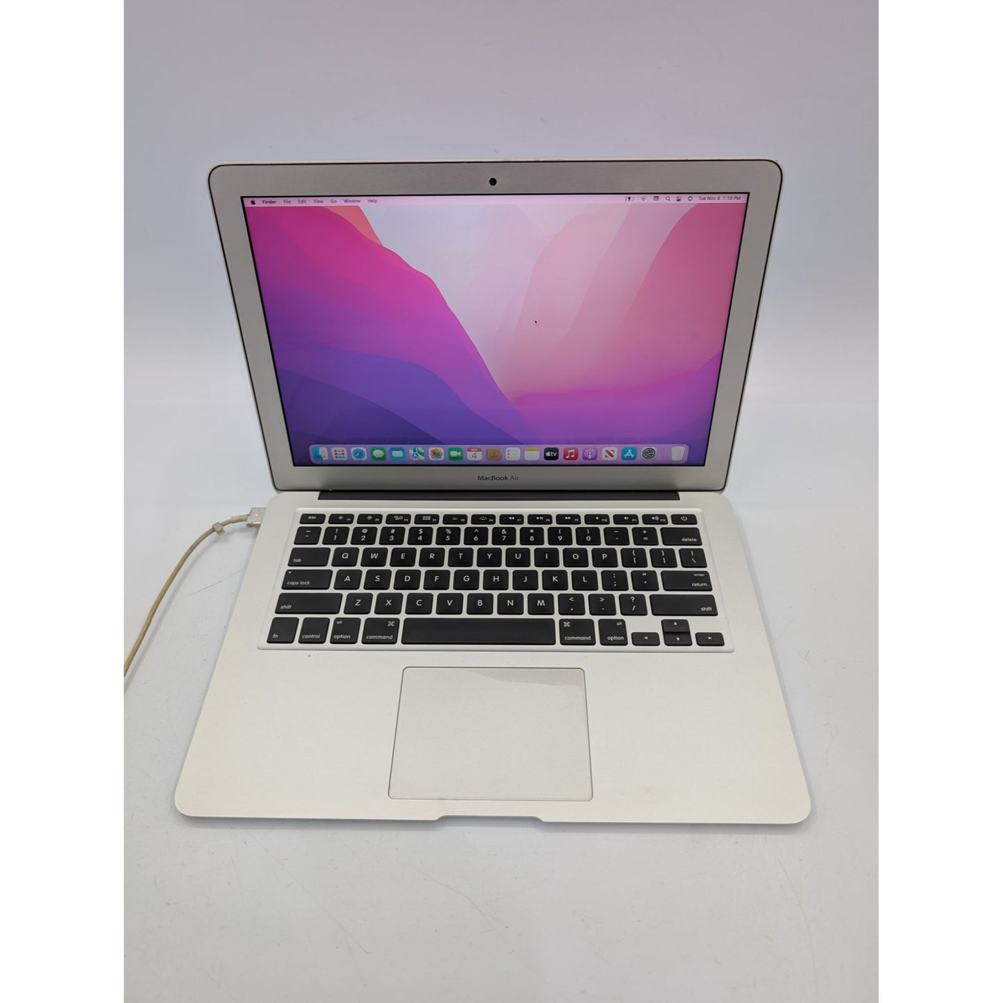 2017 Apple MacBook Air A1466 13" Intel Core i5-5350U 1.8GHz 8GB RAM 256GB SSD