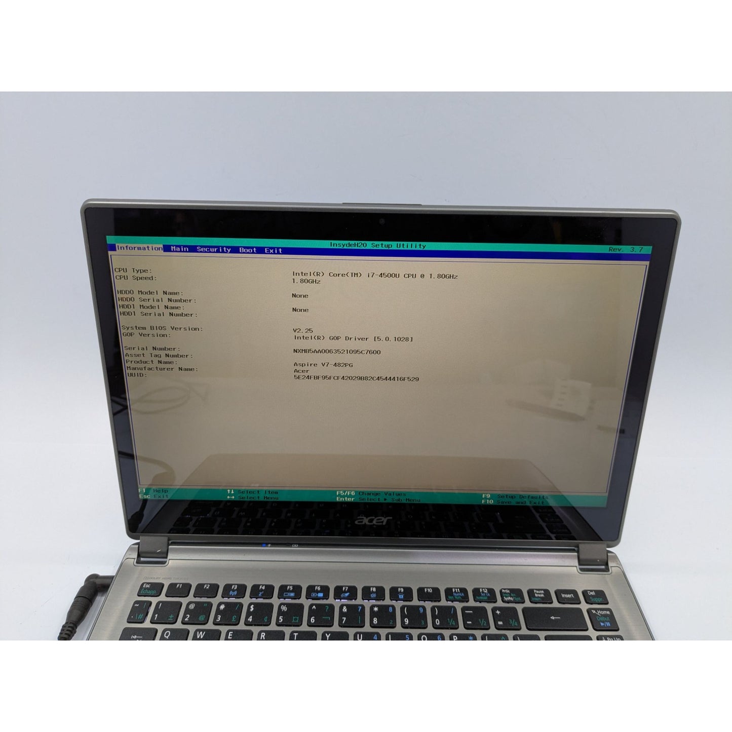 Acer Aspire V7-482PG 14" Intel Core i7-4500U 4GB RAM 1.80GHz Processor Laptop