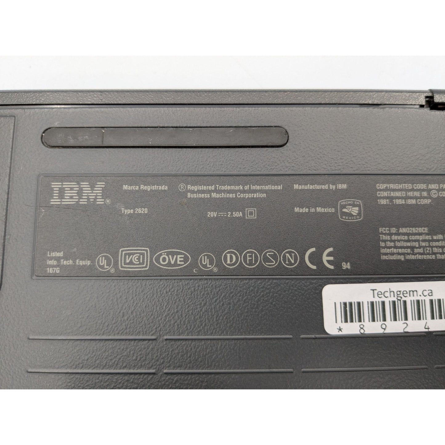 IBM ThinkPad 360CSE 9.5" Screen Intel 80486DX2 0.05 GHz Processor Black Laptop