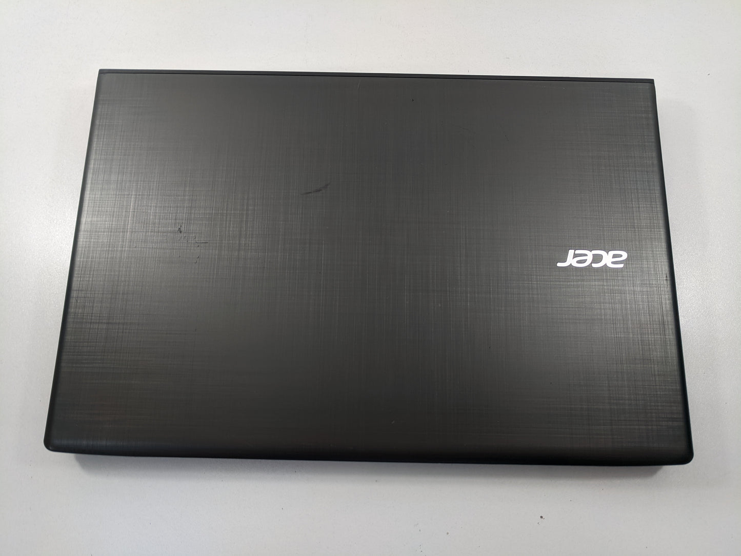 Acer Aspire E5-575T - 15.6" Full HD TouchScreen